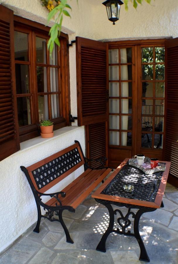 House Inside Garden Daire Golos Dış mekan fotoğraf